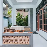 Agus Hidden Homestay - Banjar Sweet Village